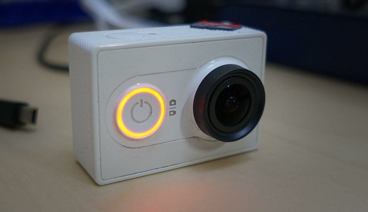 Экшн камера Xiaomi Yi camera basic edition