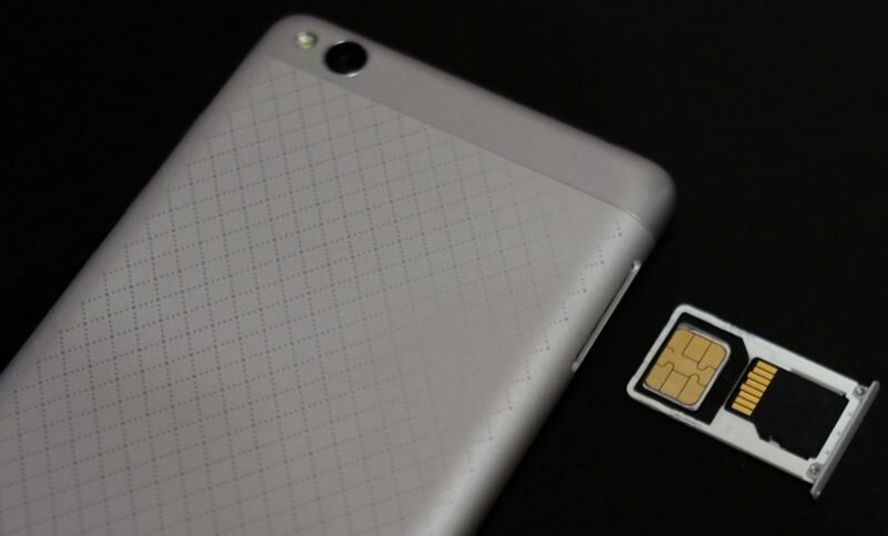 Как правильно вставить сим-карты в телефон Xiaomi